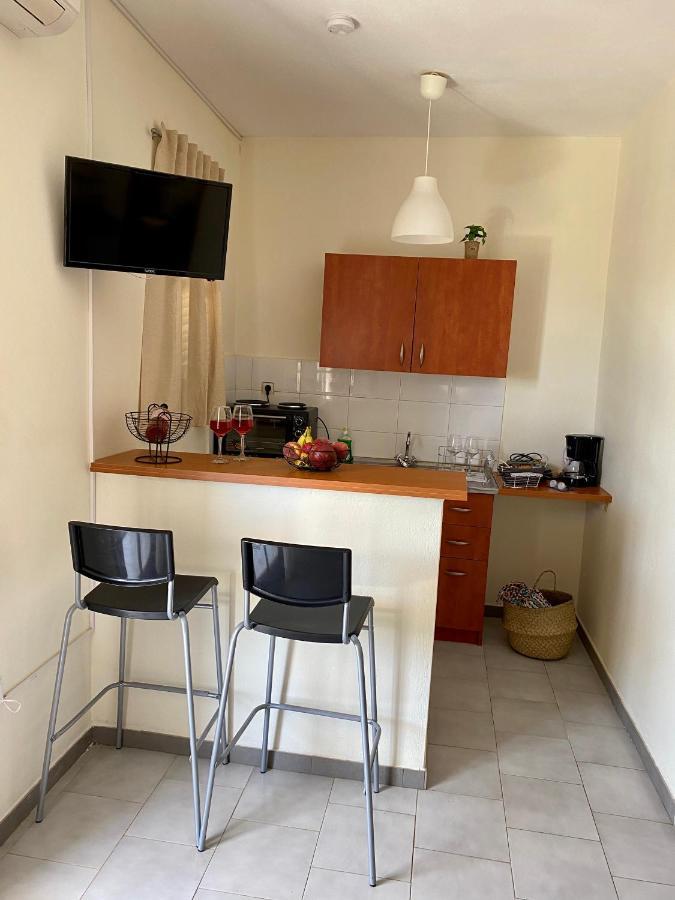 Lemon Tree Apartments A D Аргостолион Экстерьер фото