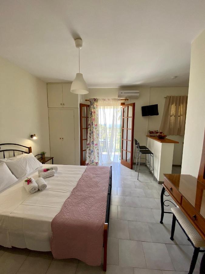 Lemon Tree Apartments A D Аргостолион Экстерьер фото